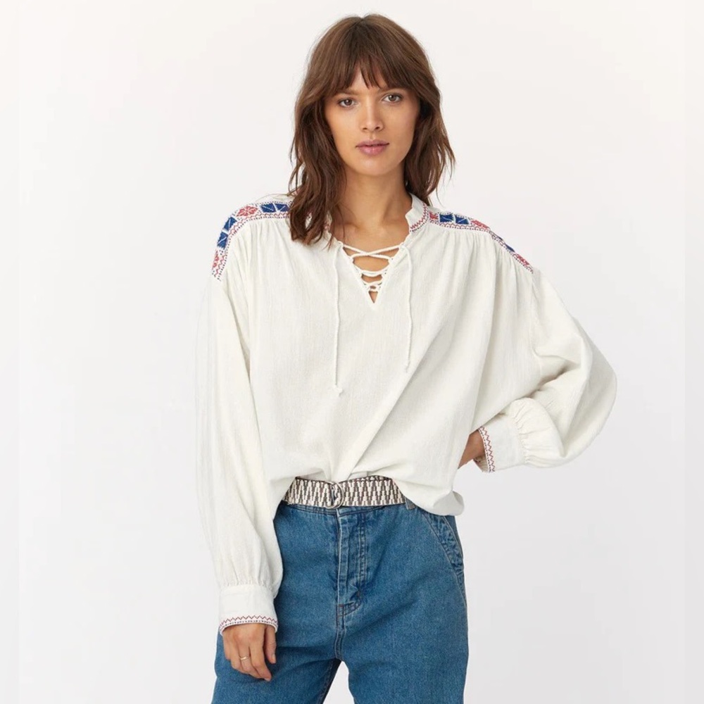 NEW XiRENA Lyric Top with Embroidery. Size small.